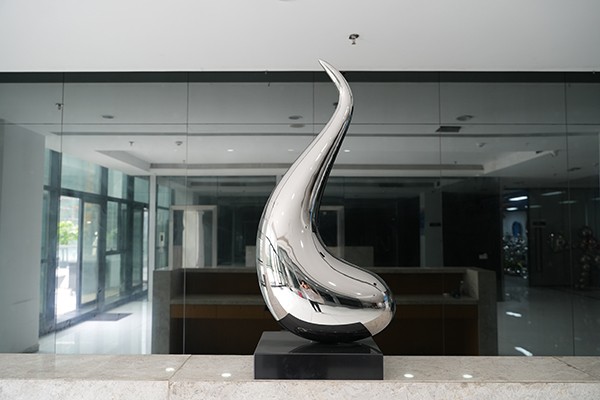 Abstract Steel Swan Sculpture For Interior Decor